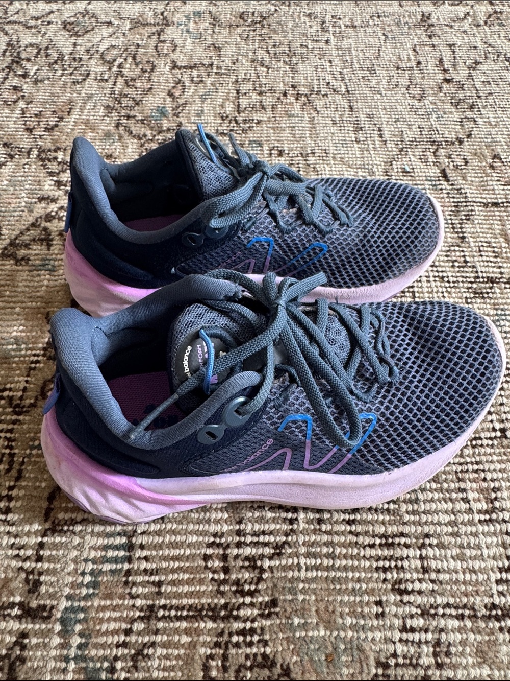 New Balance Kids Charcoal Sneakers with Purple Sole and Blue Accents, Size 10.5